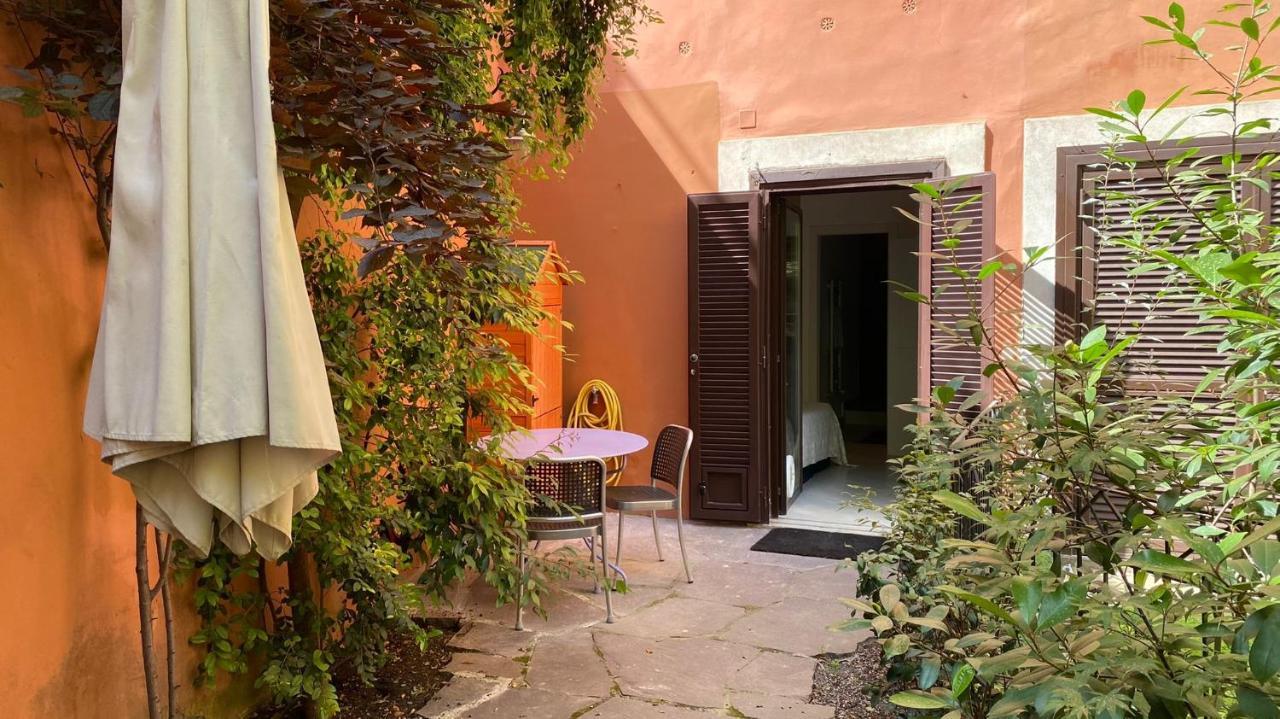 Rione Monti Studio Apt With Private Garden 罗马 外观 照片