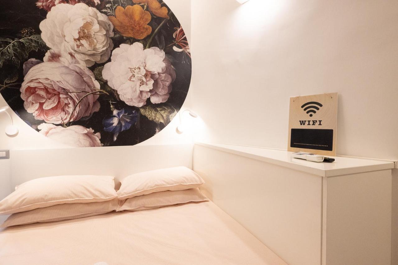Rione Monti Studio Apt With Private Garden 罗马 外观 照片